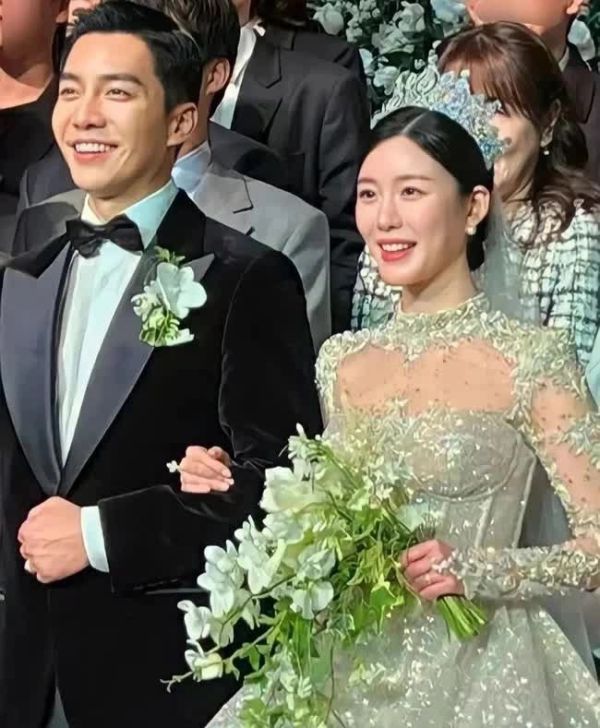Pernikahan Lee Seung Gi Dan Lee Da In Dikritik Yoo Jae Suk Kena Imbasnya 7832